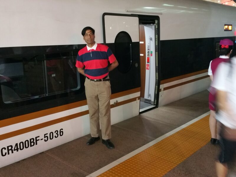 BEIJING to TIANJIN HIGH SPEED TRAIN @ 330+ KMPH