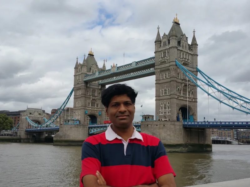 LONDON TOWER BRIDGE : FOREVER AN ICON