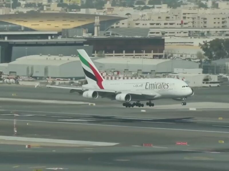 AIRBUS A380 : LARGEST, LATEST & BEST AIRCRAFT 2